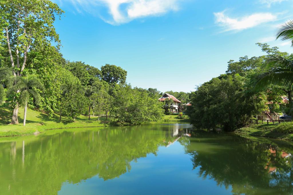 Nai Harn Baan-Bua Villas Экстерьер фото